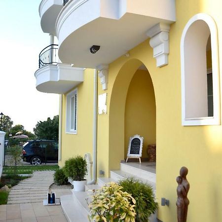 Boutique Villa Amalia 切尔诺莫雷茨 外观 照片